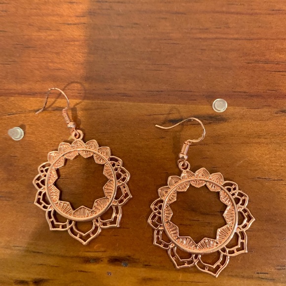 Copper mandala earrings 🌸 - Picture 2 of 2
